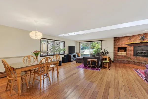 $650,000 | 7 Brookside Drive, Falmouth, ME 04105