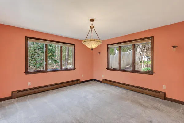 $650,000 | 7 Brookside Drive, Falmouth, ME 04105