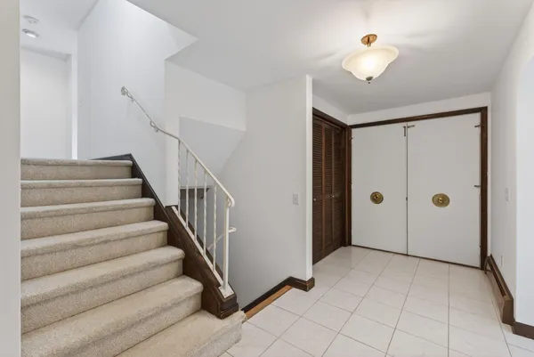 $650,000 | 7 Brookside Drive, Falmouth, ME 04105