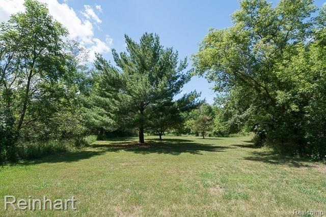 8075 Linden Road Fenton, MI 48430 - Photo 37 of 44 Image_09.jpg