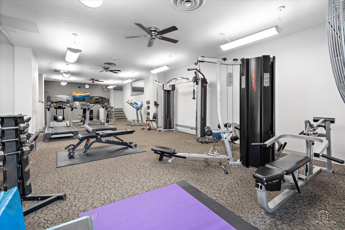 6301 North Sheridan Road, Unit 19N Chicago, IL 60660 - Photo 12 of 19 Gallery Image 12