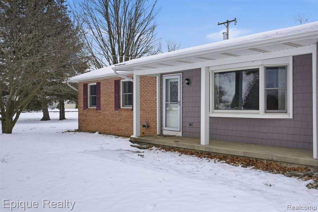 8511 Krouse Road Ovid, MI 48866 - Photo 2 of 21