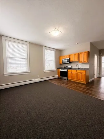 $1,400 | 901 Bernon Street, Unit 242, Woonsocket, RI 02895