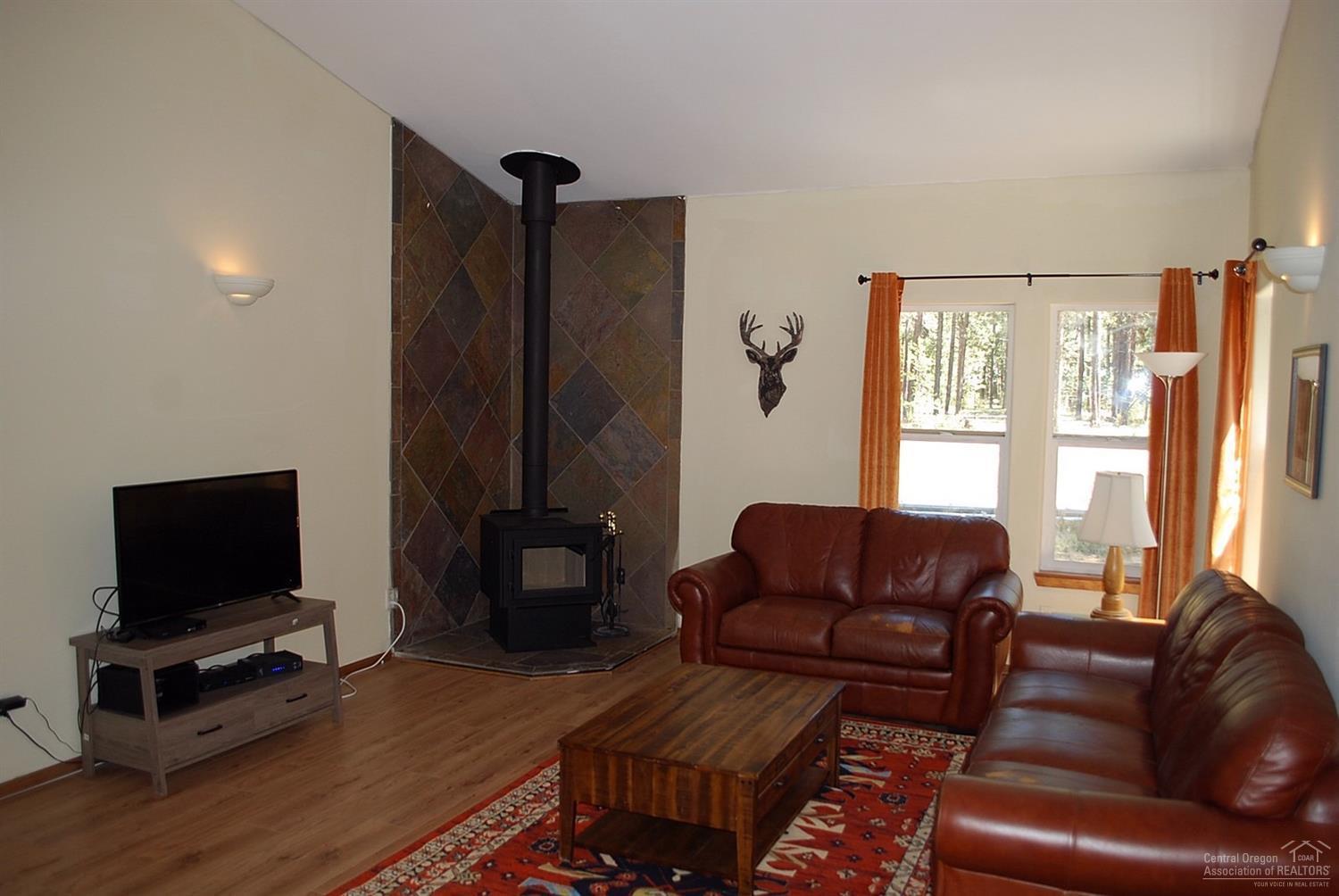 56446 Solar Drive Bend, OR 97707 - Photo 4 of 12 Additional Photo