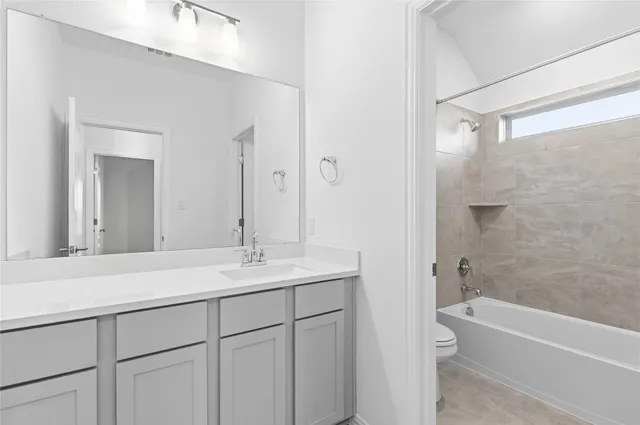 $399,990 | 13804 Tucker Hedge Pass, Elgin, TX 78621