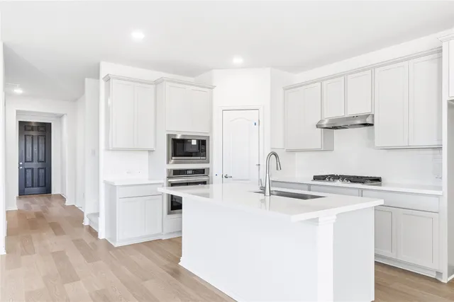 $399,990 | 13804 Tucker Hedge Pass, Elgin, TX 78621