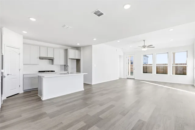 $399,990 | 13804 Tucker Hedge Pass, Elgin, TX 78621