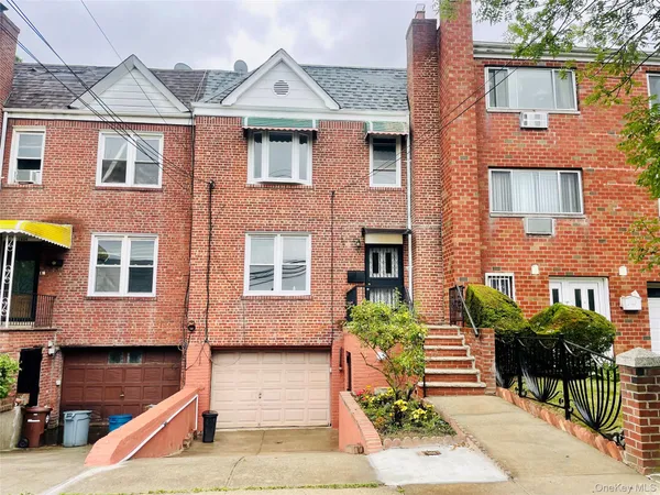 $785,000 | 2811 Gunther Avenue | Baychester