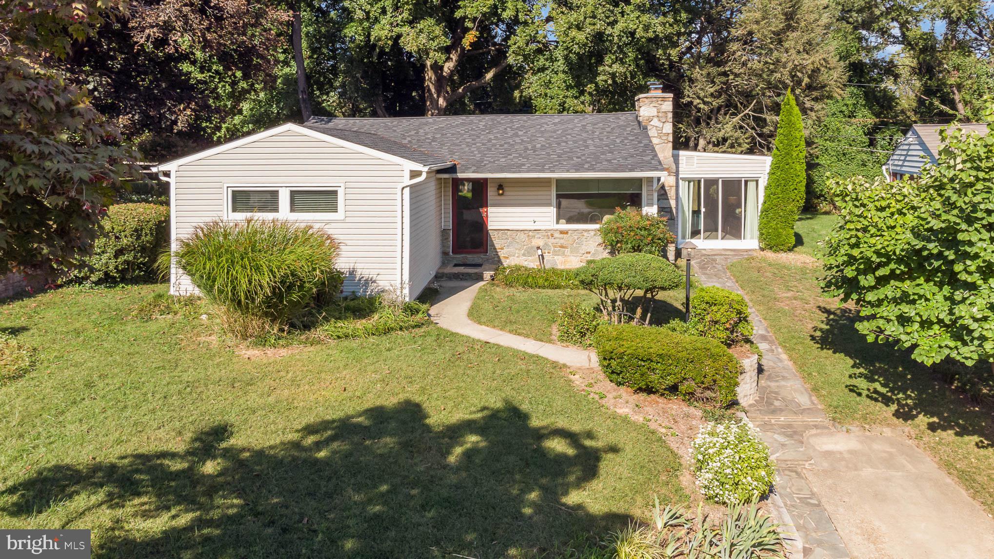 1332 Heather Hill Road Baltimore, MD 21239 - Photo 1 of 37