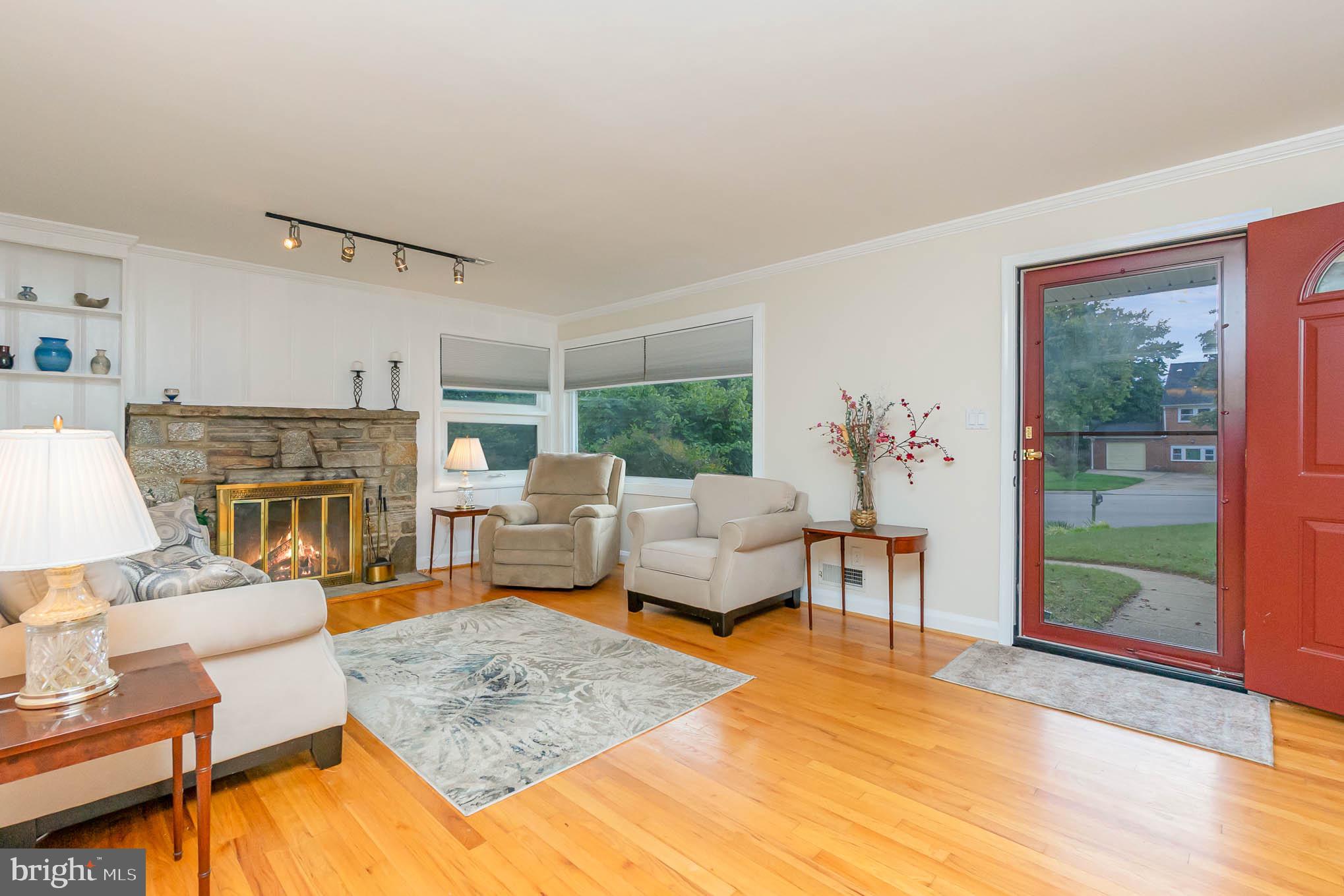 1332 Heather Hill Road Baltimore, MD 21239 - Photo 5 of 37