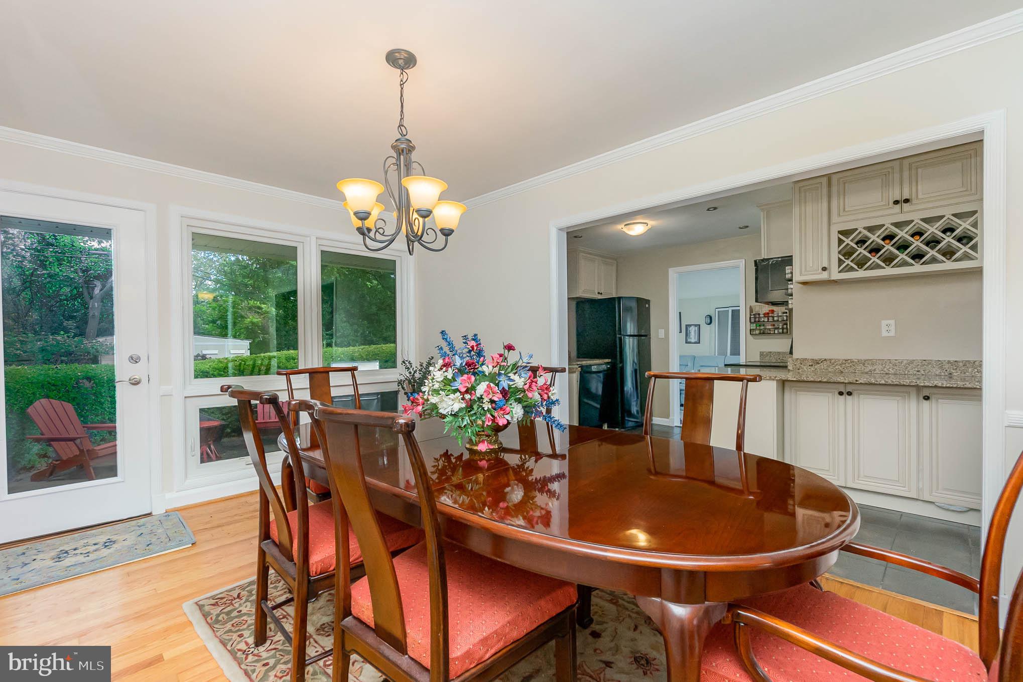 1332 Heather Hill Road Baltimore, MD 21239 - Photo 8 of 37