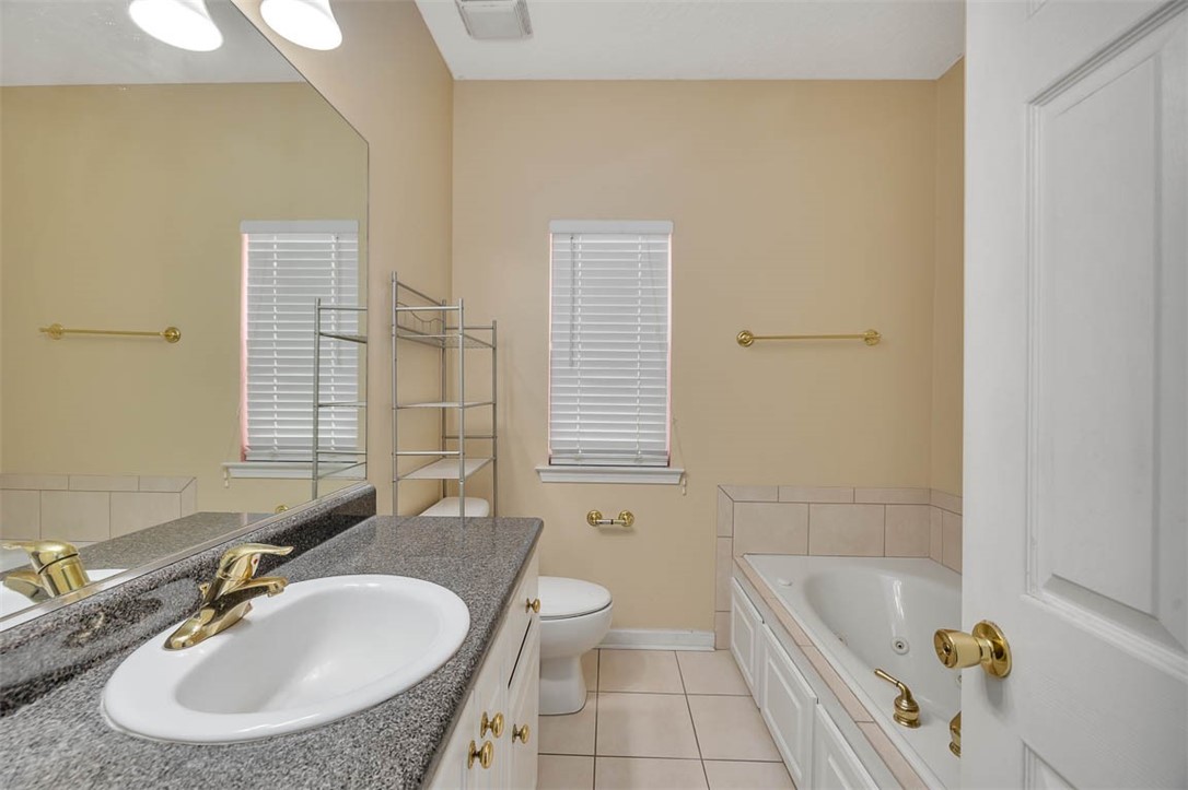 126 Drayton Circle Brunswick, GA 31525 - Photo 13 of 28