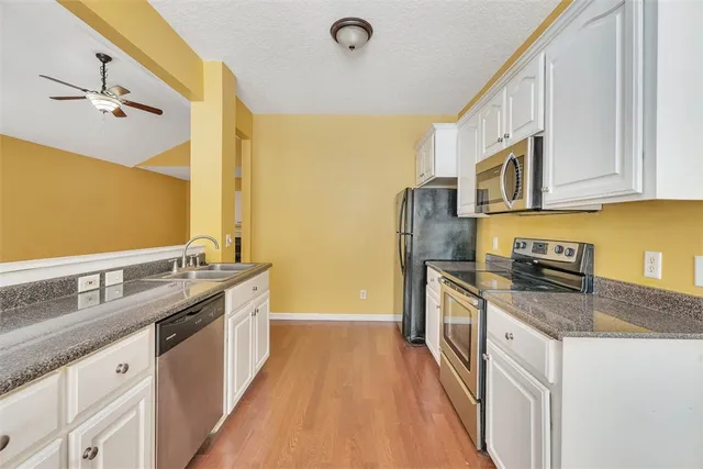 $299,900 | 126 Drayton Circle, Brunswick, GA 31525