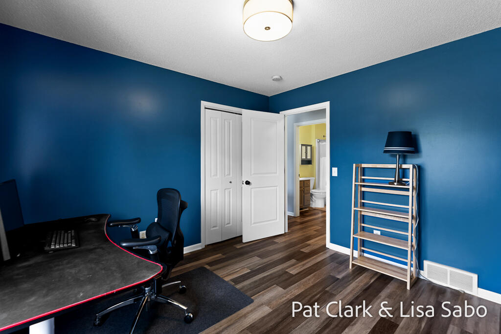 3296 Rambling Brook Road Muskegon, MI 49444 - Photo 14 of 63 3296RamblingBrookRd-42LoRes