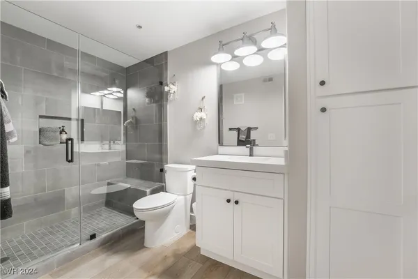 $2,100 | 950 Seven Hills Drive, Unit 2813, Henderson, NV 89052