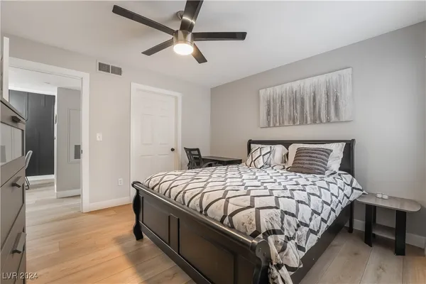 $2,100 | 950 Seven Hills Drive, Unit 2813, Henderson, NV 89052