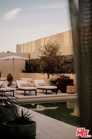 $16,332,000 | 9900 South Santa Monica Boulevard, Unit 2F, Beverly Hills, CA 90212