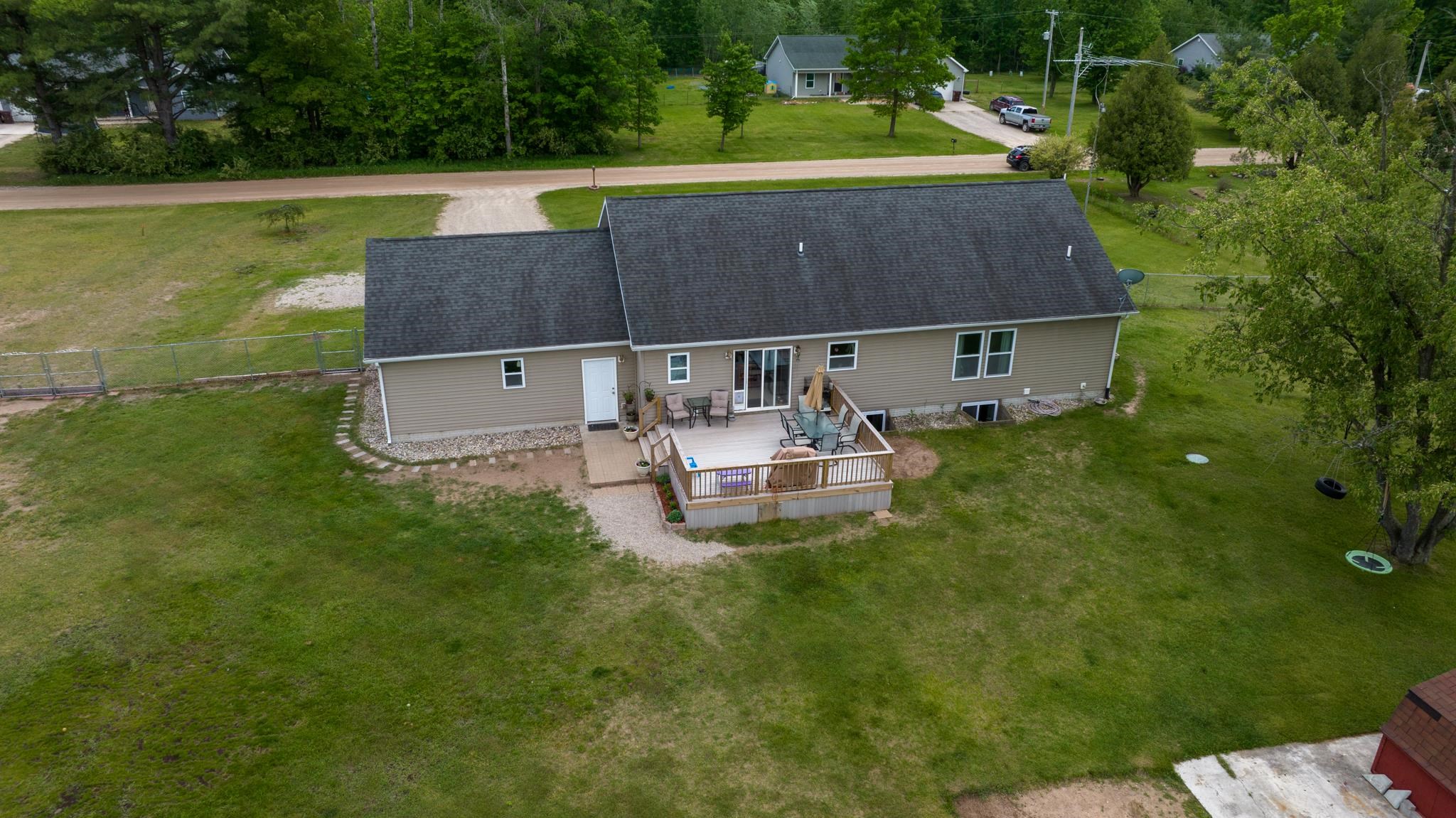 11315 East Valley Road Mount Pleasant, MI 48858 - Photo 52 of 55 1909680-51.JPG
