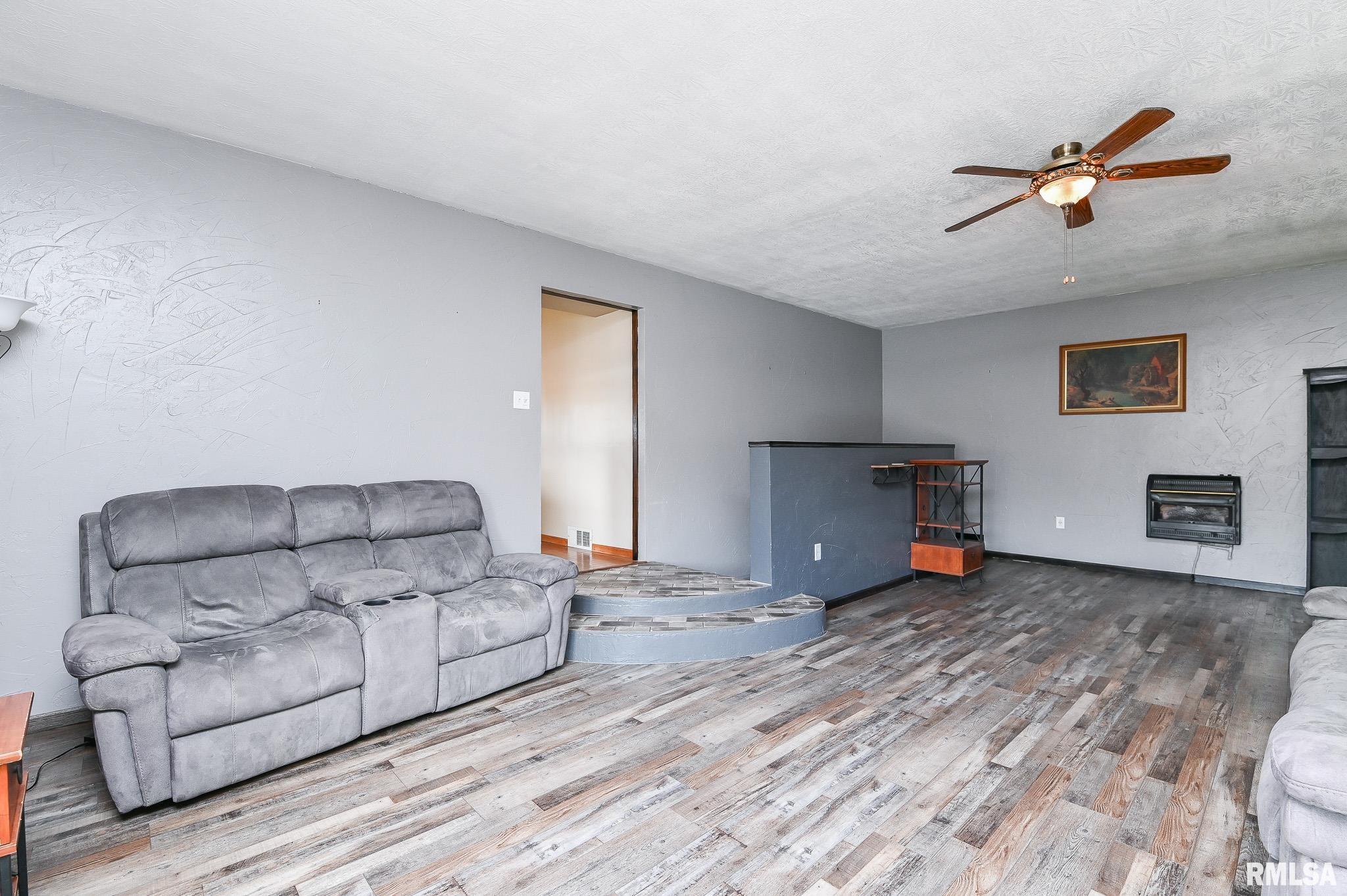 8109 South McCumber Road Mapleton, IL 61547 - Photo 12 of 46