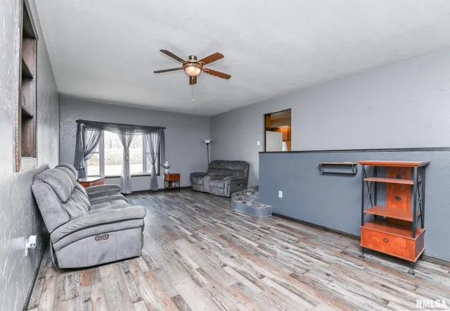 $312,900 | 8109 South McCumber Road, Mapleton, IL 61547