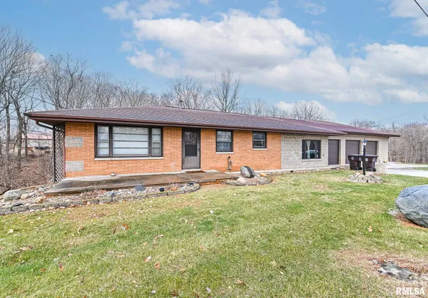 $294,900 | 8109 South McCumber Road, Mapleton, IL 61547