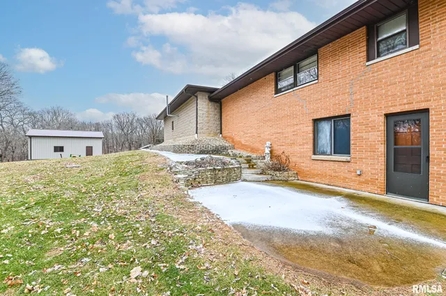 $312,900 | 8109 South McCumber Road, Mapleton, IL 61547