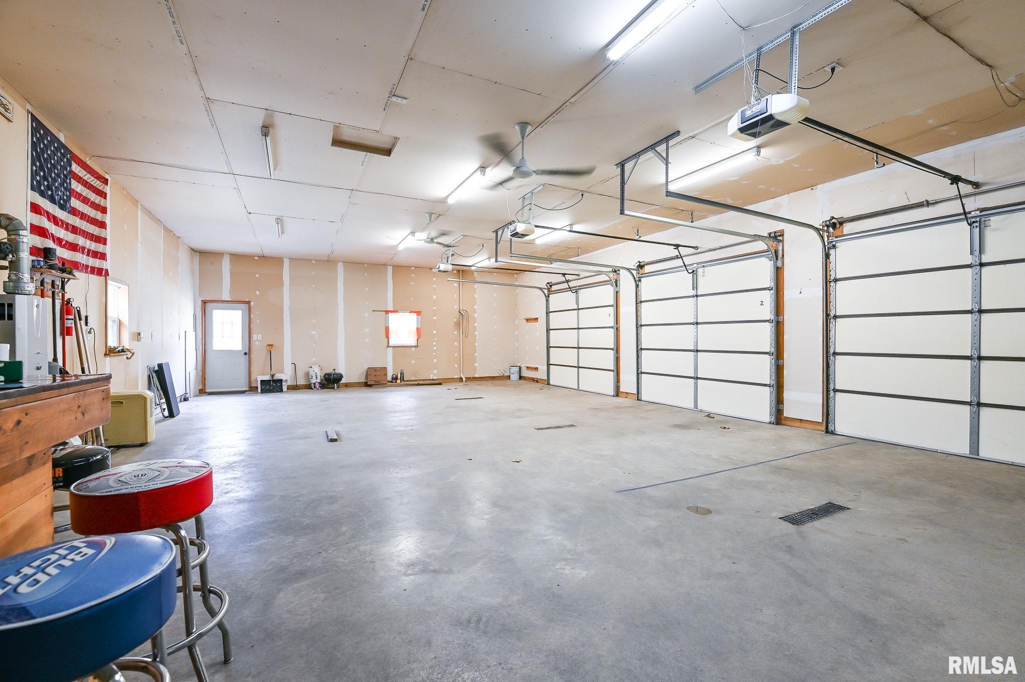 8109 South McCumber Road Mapleton, IL 61547 - Photo 5 of 46