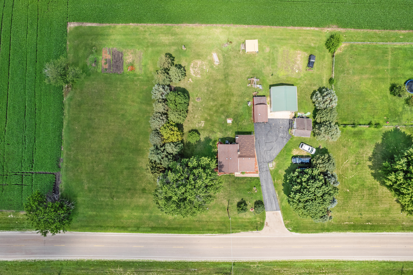 15589 Chicago Road Sandwich, IL 60548 - Photo 28 of 30