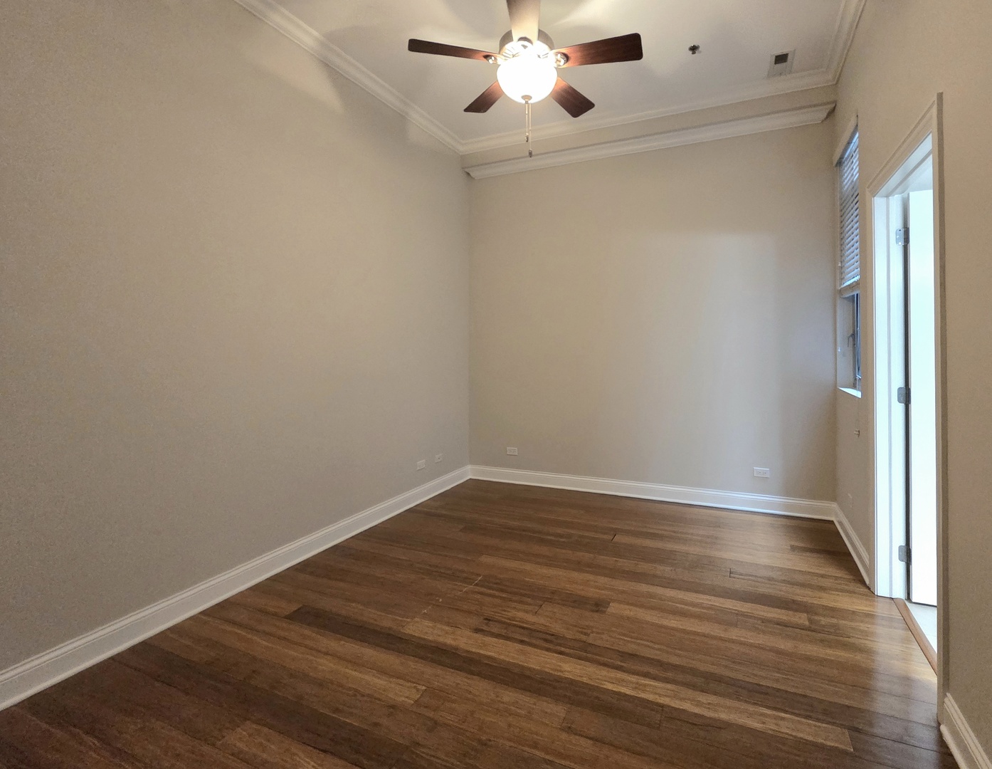 4 North Aberdeen Street, Unit 403 Chicago, IL 60607 - Photo 11 of 23