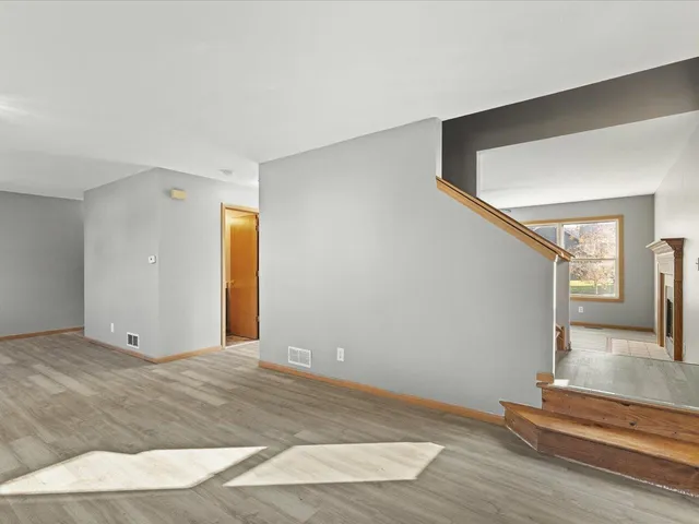 $350,000 | 2424 Winfield Lane, Belvidere, IL 61008