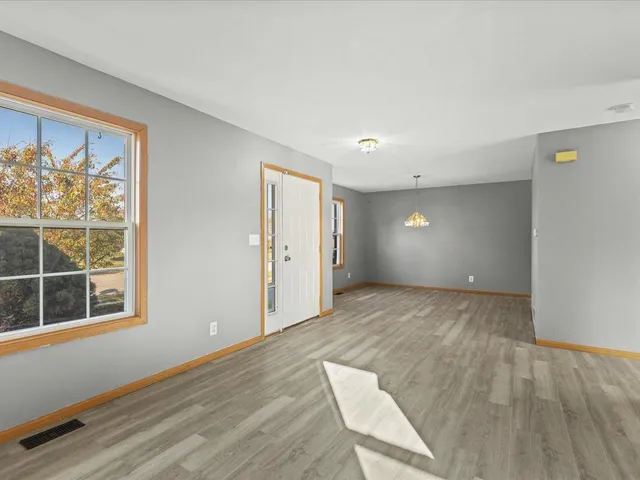 $350,000 | 2424 Winfield Lane, Belvidere, IL 61008