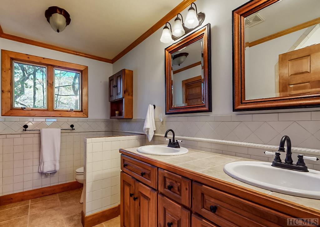 159 Hidden Springs Road Highlands, NC 28741 - Photo 24 of 40 Gallery Image 24