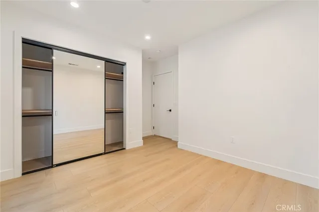 $3,250 | 7510 Sepulveda Boulevard, Unit 204, Van Nuys, CA 91405