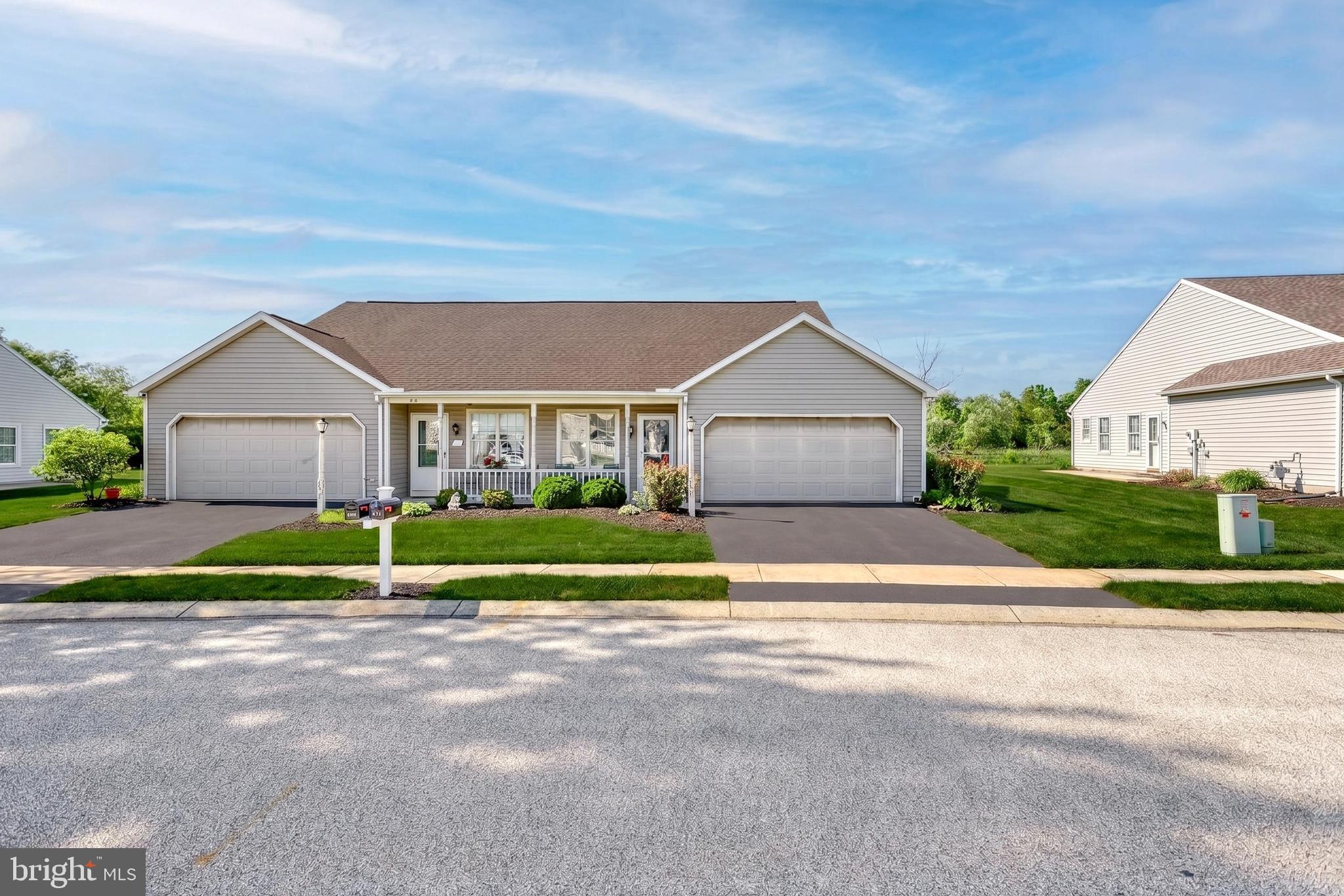644 Kyle Road York, PA 17404 - Photo 2 of 35 Charming Small Community with No Age Restriction!