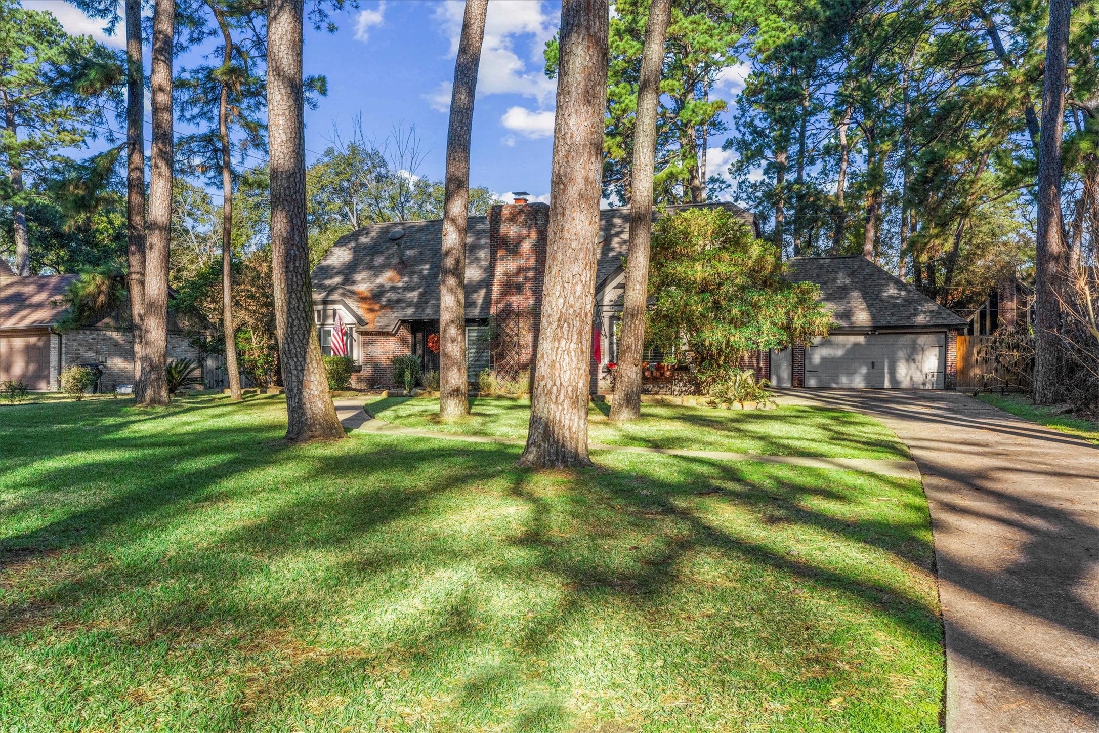 8118 Oak Moss Drive Spring, TX 77379 - Photo 2 of 36