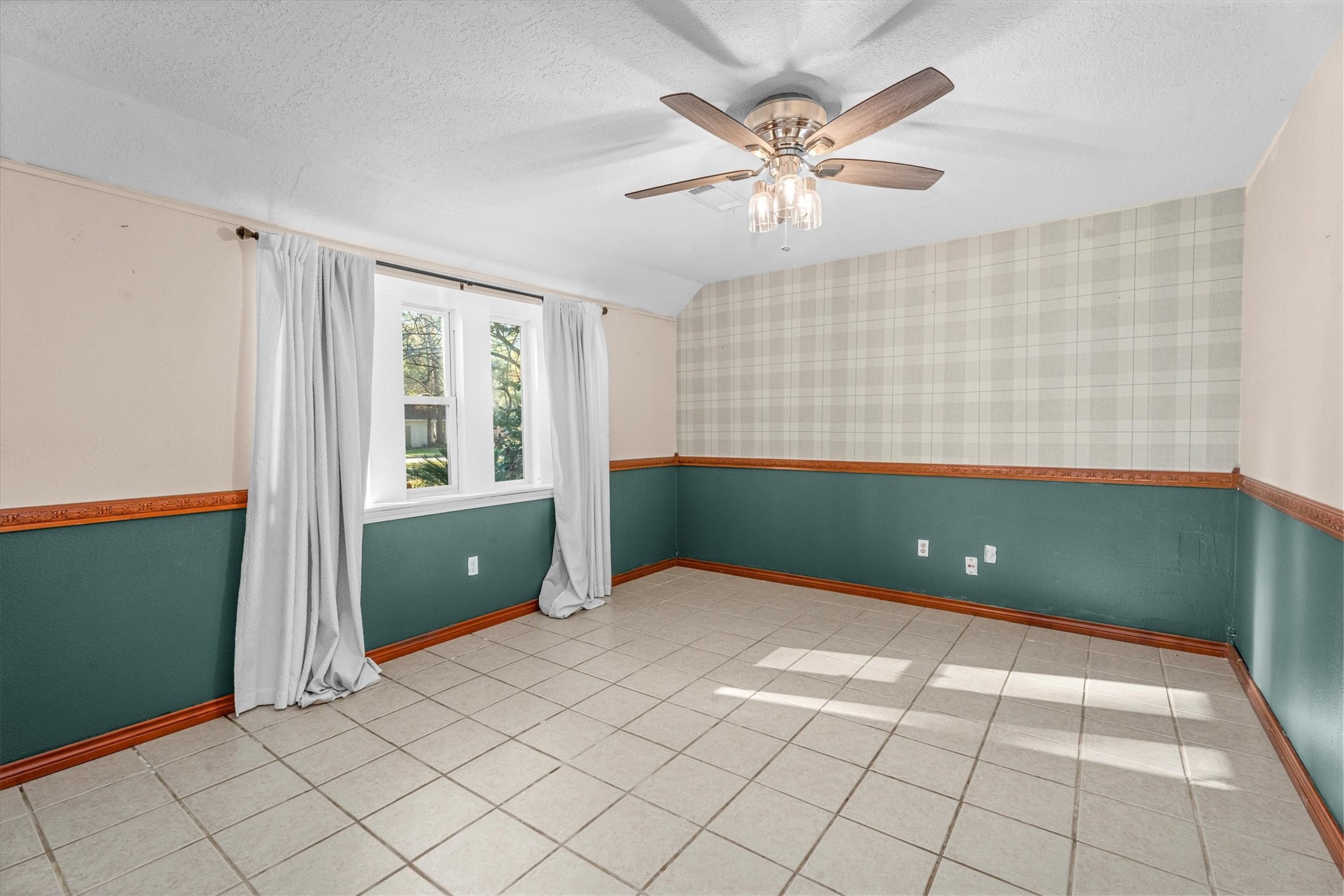 8118 Oak Moss Drive Spring, TX 77379 - Photo 6 of 36