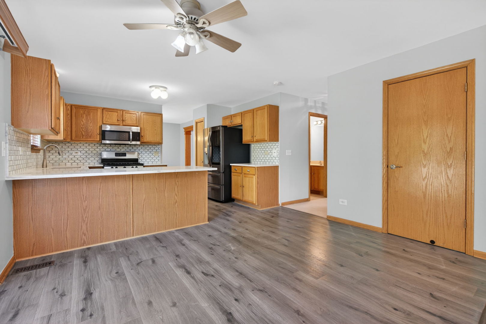 130 Fairfield Drive Romeoville, IL 60446 - Photo 17 of 44