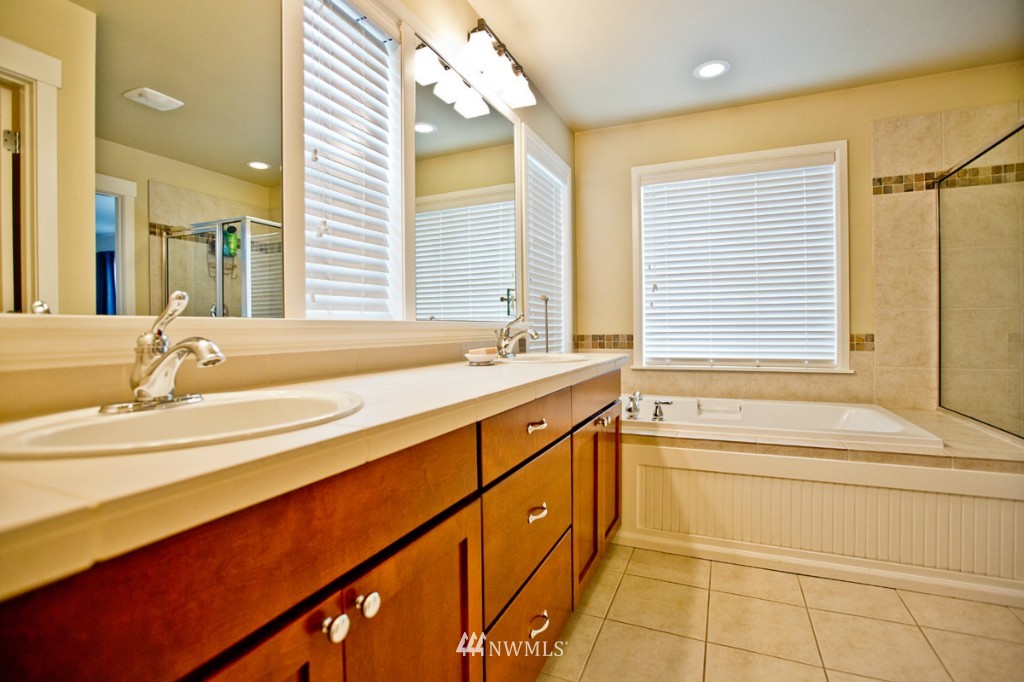 18331 38th Drive Southeast Bothell, WA 98012 - Photo 15 of 24 Gallery Image 15