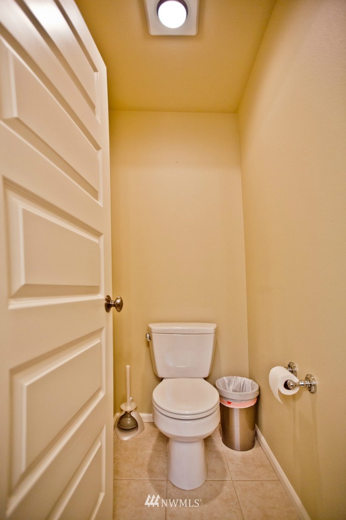18331 38th Drive Southeast Bothell, WA 98012 - Photo 16 of 24 Gallery Image 16