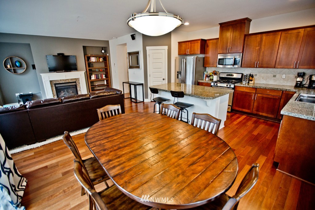 18331 38th Drive Southeast Bothell, WA 98012 - Photo 7 of 24 Gallery Image 7
