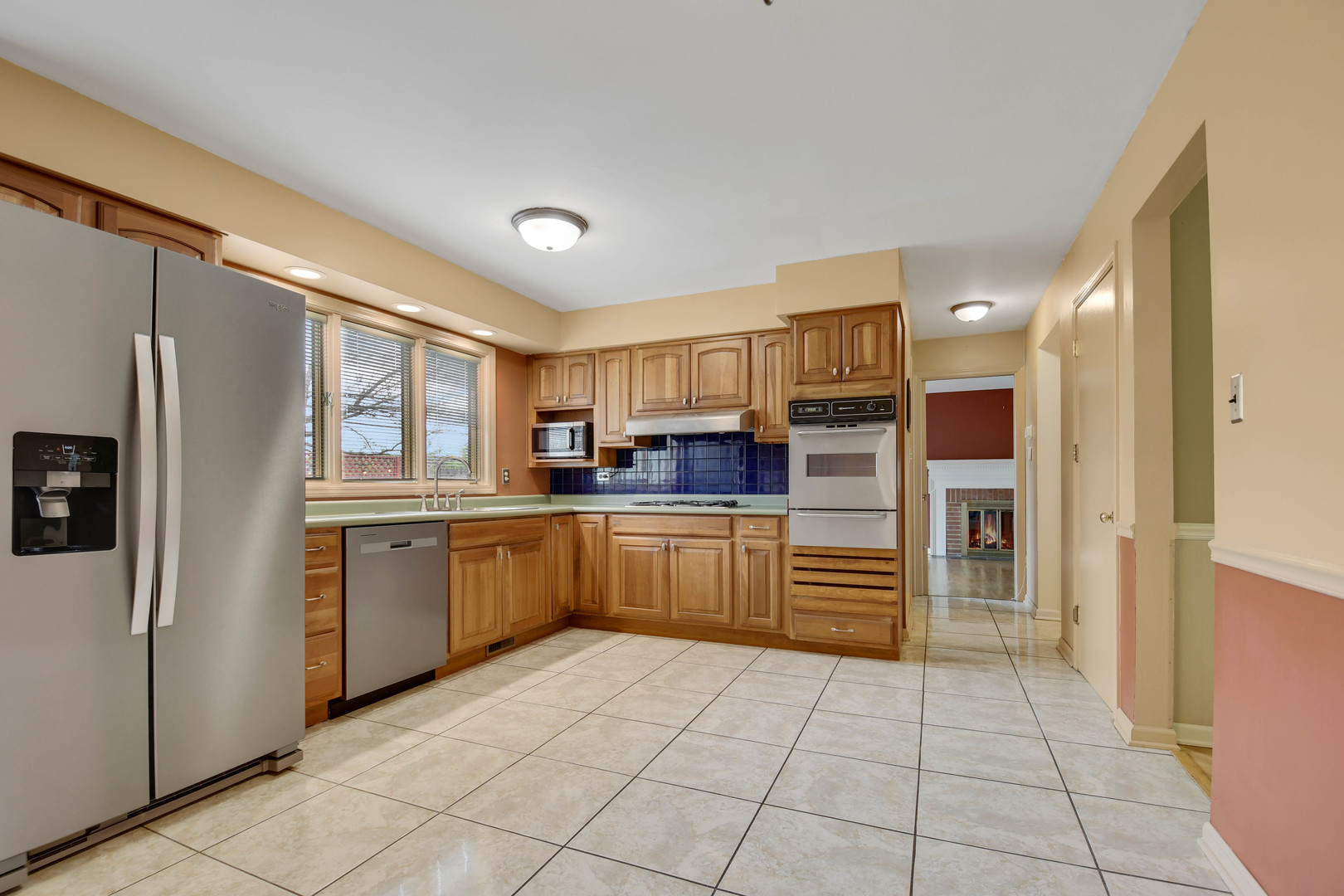 18751 Kings Road Homewood, IL 60430 - Photo 13 of 46 Gallery Image 13