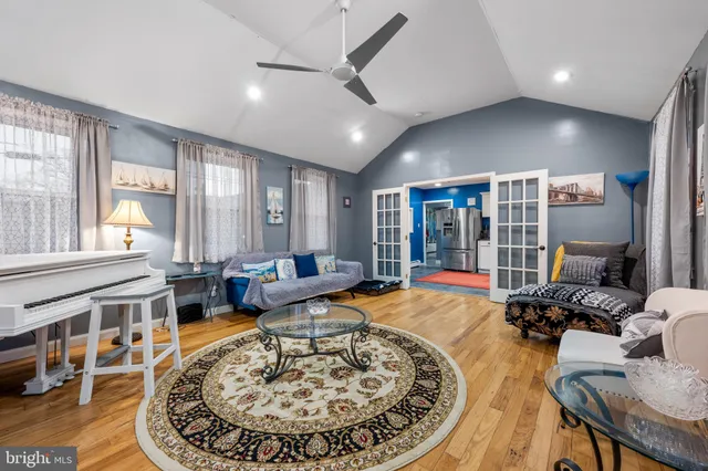 $399,000 | 39 East 2nd Avenue, Runnemede, NJ 08078