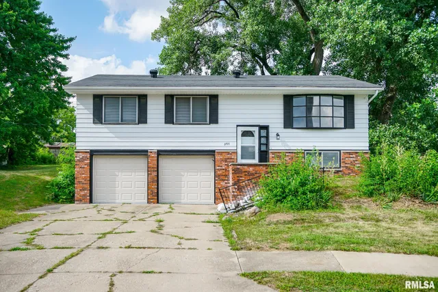 $160,000 | 2705 West Millbrook Court, Peoria, IL 61615