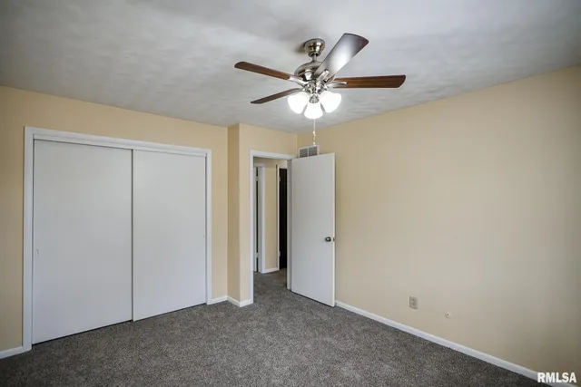 $160,000 | 2705 West Millbrook Court, Peoria, IL 61615