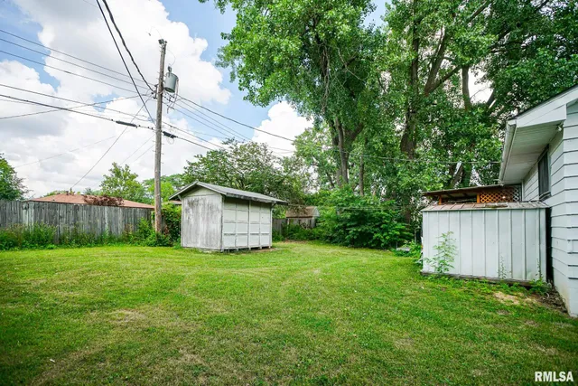 $160,000 | 2705 West Millbrook Court, Peoria, IL 61615