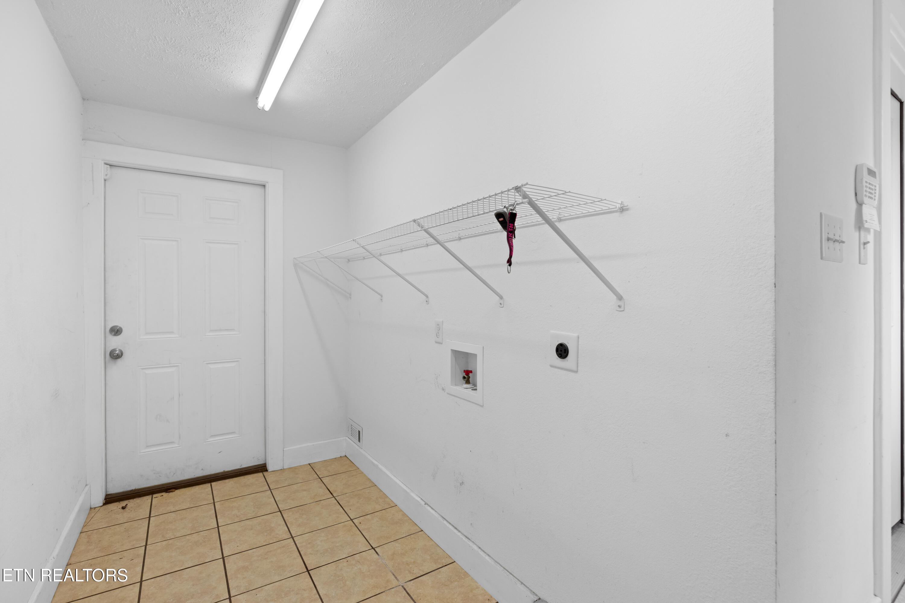 380 Clifton Heights Road Newport, TN 37821 - Photo 17 of 31 082-380CliftonHeightsRoad-Newport-TN-378