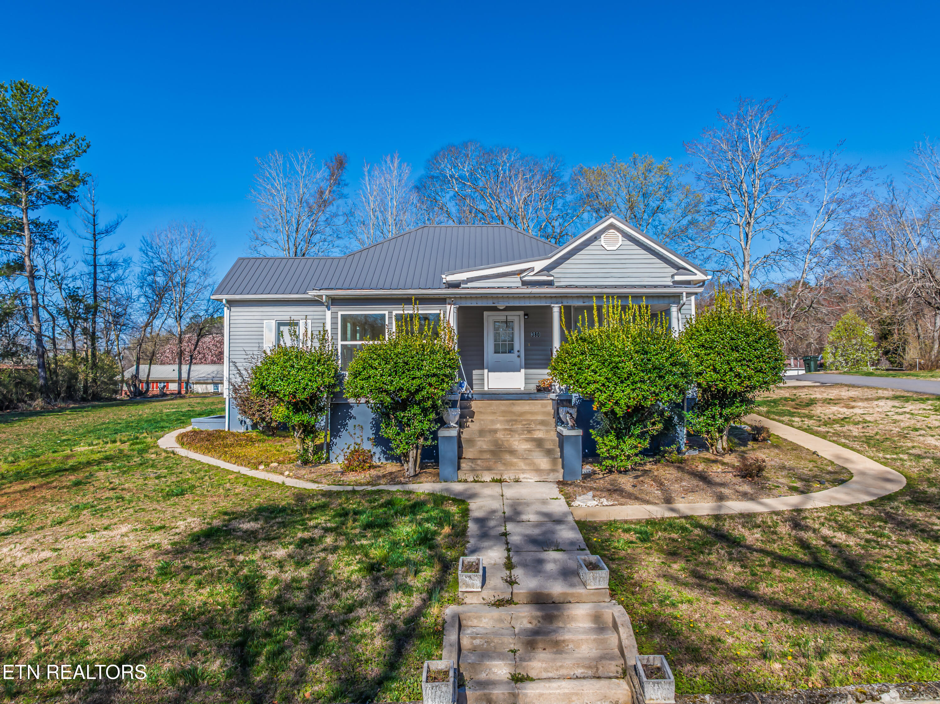 380 Clifton Heights Road Newport, TN 37821 - Photo 4 of 31 001-380CliftonHeightsRoad-Newport-TN-378
