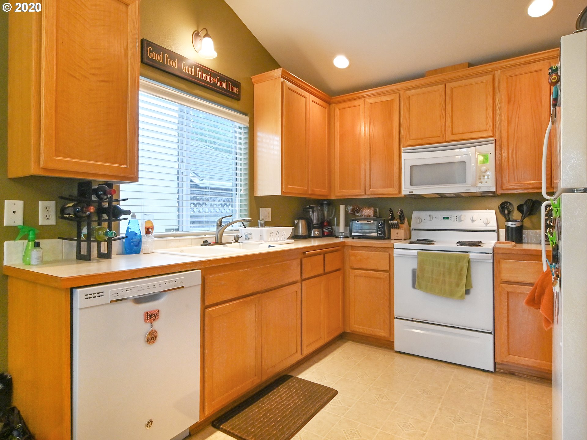 6056 Rombauer Road Eugene, OR 97402 - Photo 11 of 31 Gallery Image 11