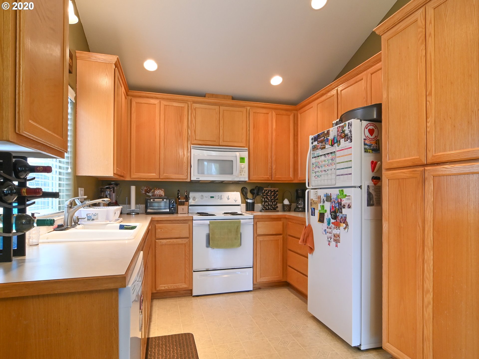 6056 Rombauer Road Eugene, OR 97402 - Photo 12 of 31 Gallery Image 12