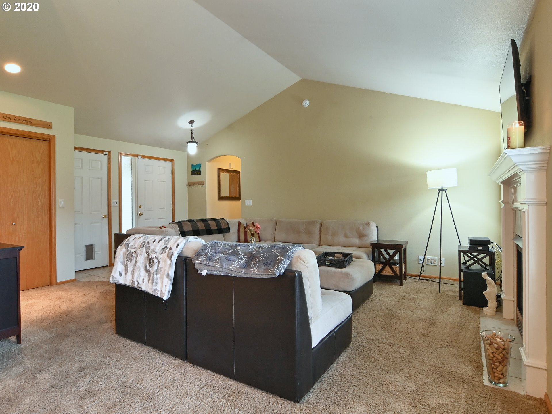 6056 Rombauer Road Eugene, OR 97402 - Photo 5 of 31 Gallery Image 5